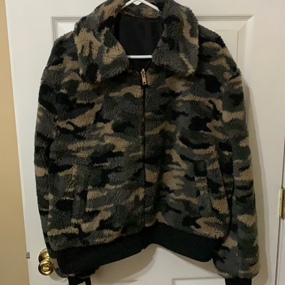 NWOT!! NY & Co reversible bomber jacket!